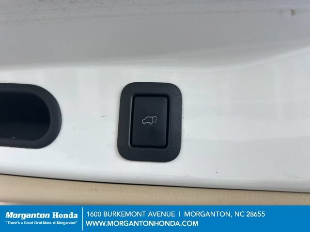 Used 2015 Toyota Highlander Limited Platinum AWD/4WD image 37