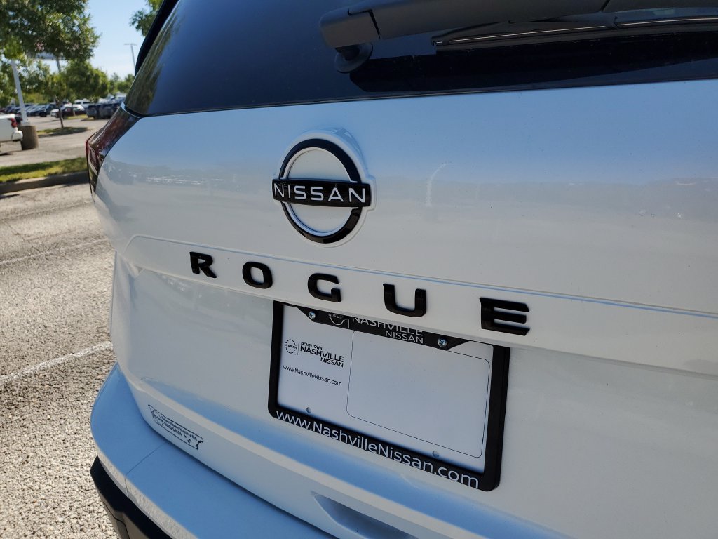New 2026 Nissan Rogue Dark Armor FWD image 6
