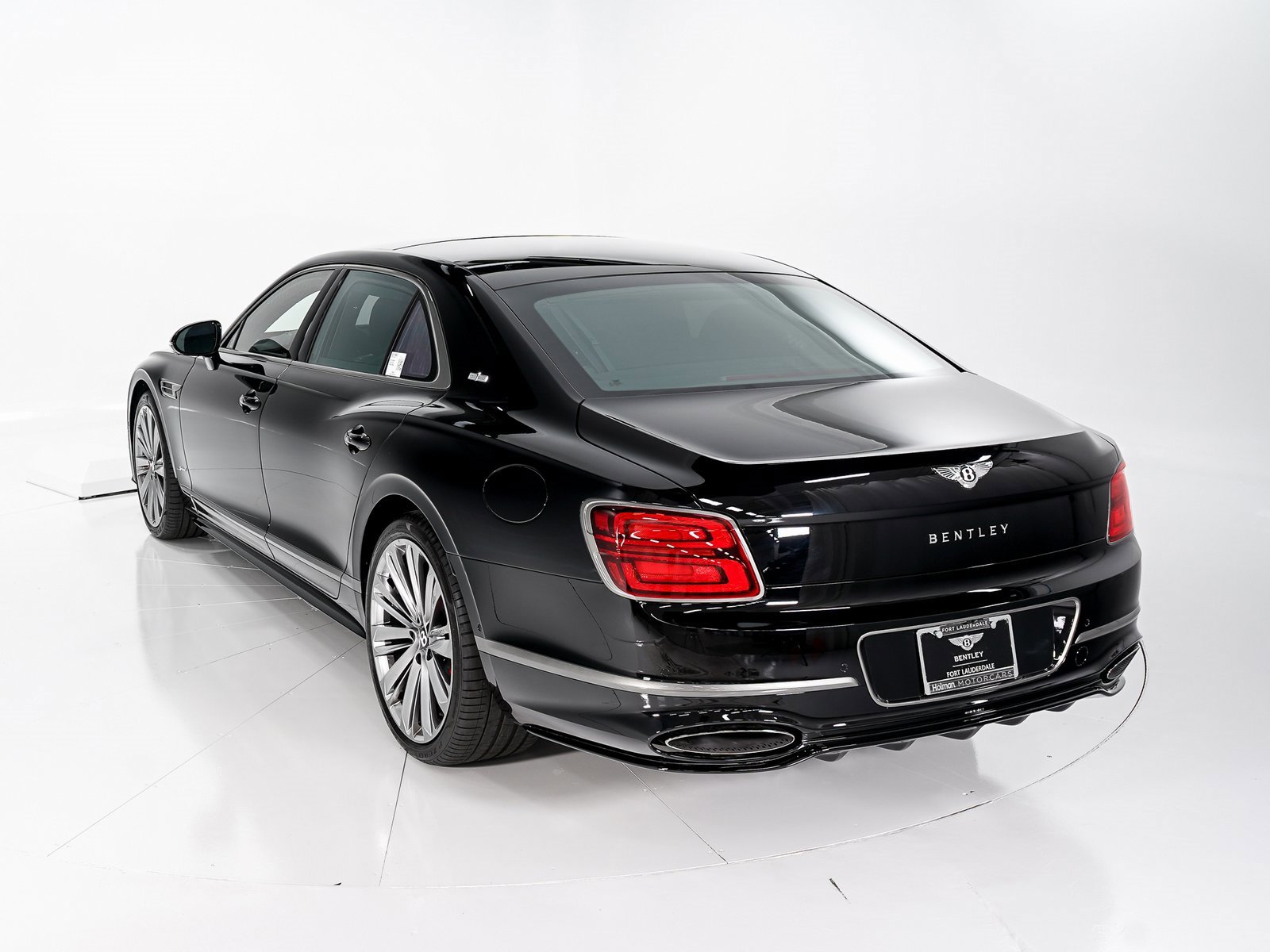 New 2025 Bentley Flying Spur Plug-In Hybrid image 3