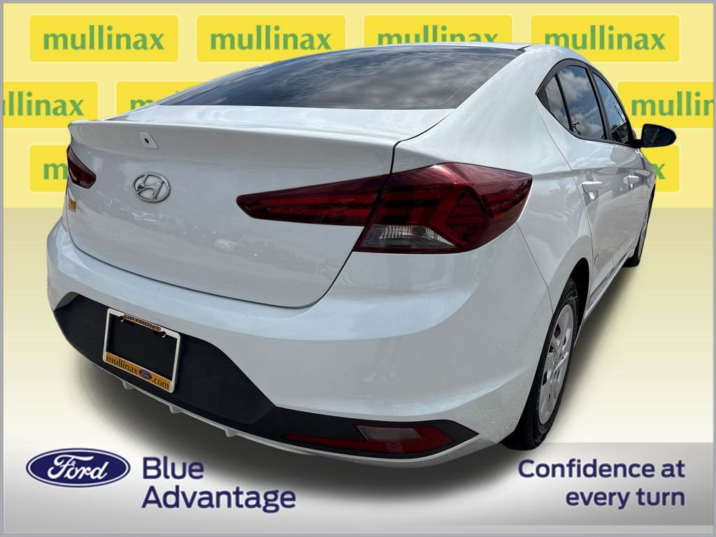 Used 2019 Hyundai Elantra SE FWD image 4
