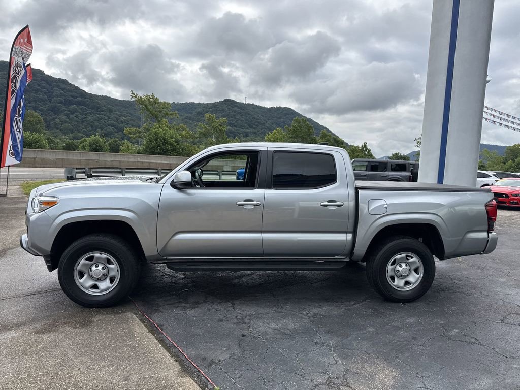 Used 2023 Toyota Tacoma SR w/ SR Convenience Package image 10