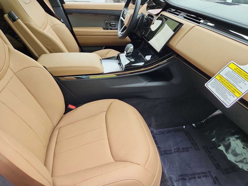 New 2026 Land Rover Range Rover Sport SE AWD/4WD image 3