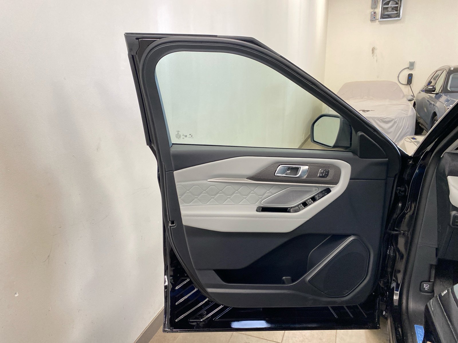 New 2026 Ford Explorer Platinum image 22