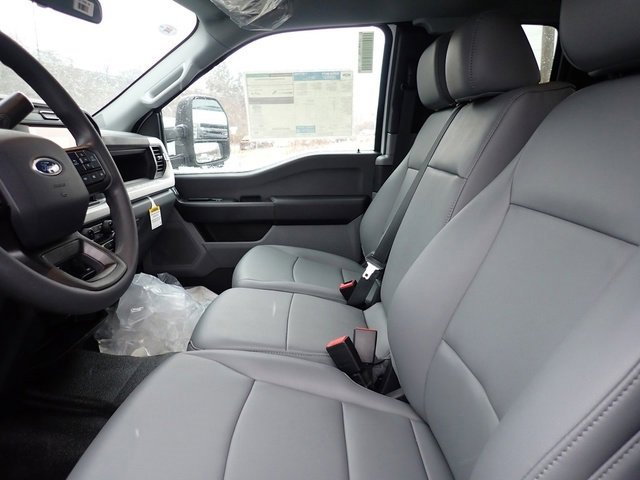 New 2025 Ford F350 XL w/ XL Chrome Package image 14