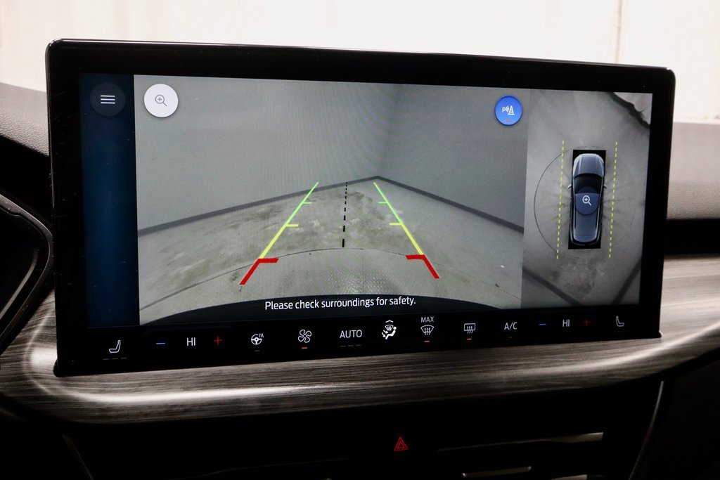 Certified 2023 Ford Escape SE w/ PHEV Premium Package image 2