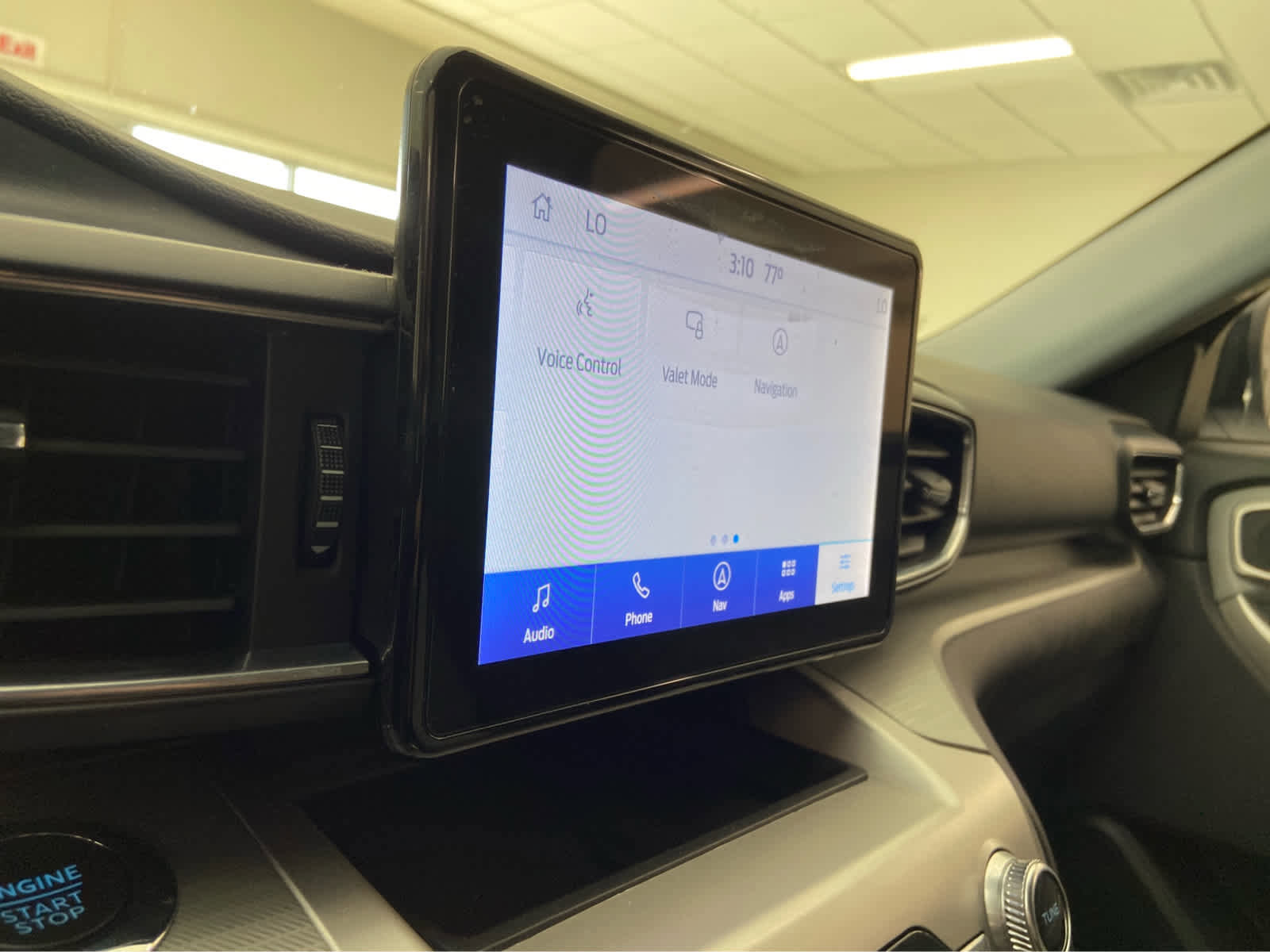 Used 2022 Ford Explorer XLT w/ Equipment Group 202A image 35