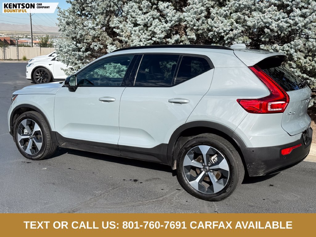 Used 2026 Volvo XC40 B5 Plus AWD/4WD image 5