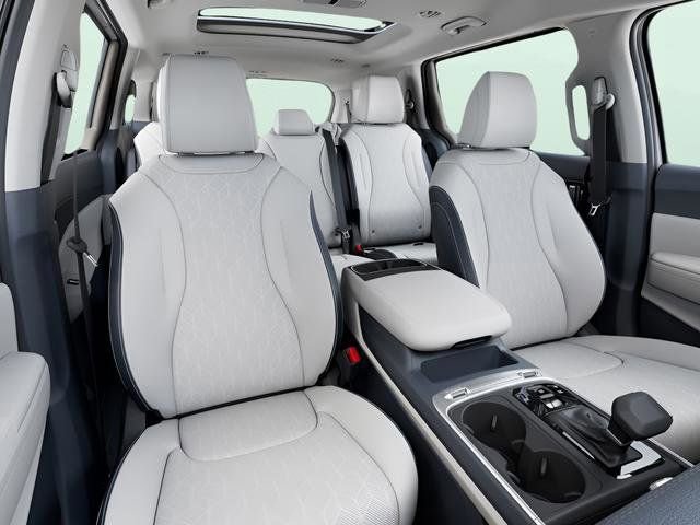 New 2026 Kia Carnival SX w/ SX Dark Edition Package image 15
