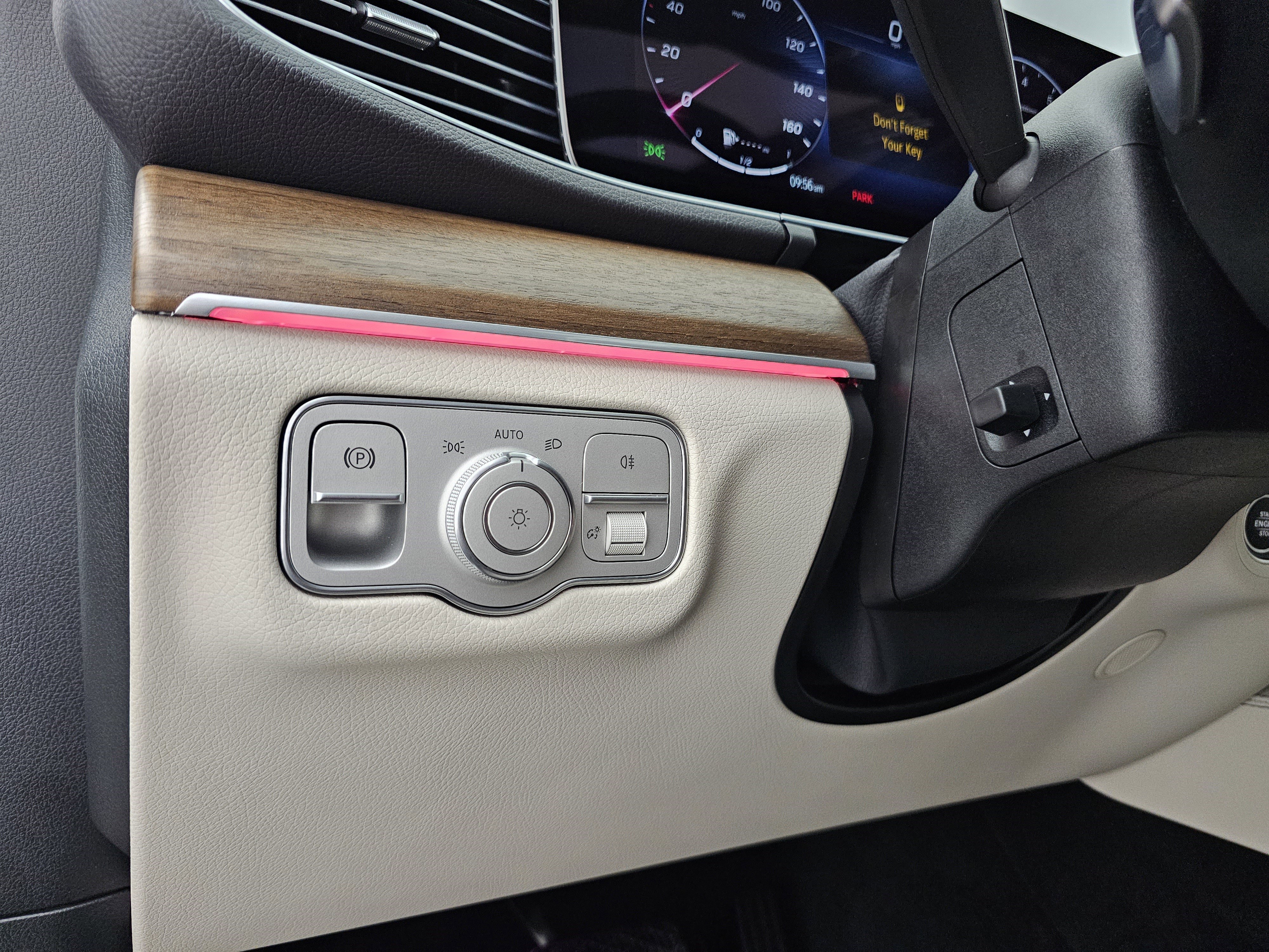 Used 2025 Mercedes-Benz GLE 450 4MATIC image 8