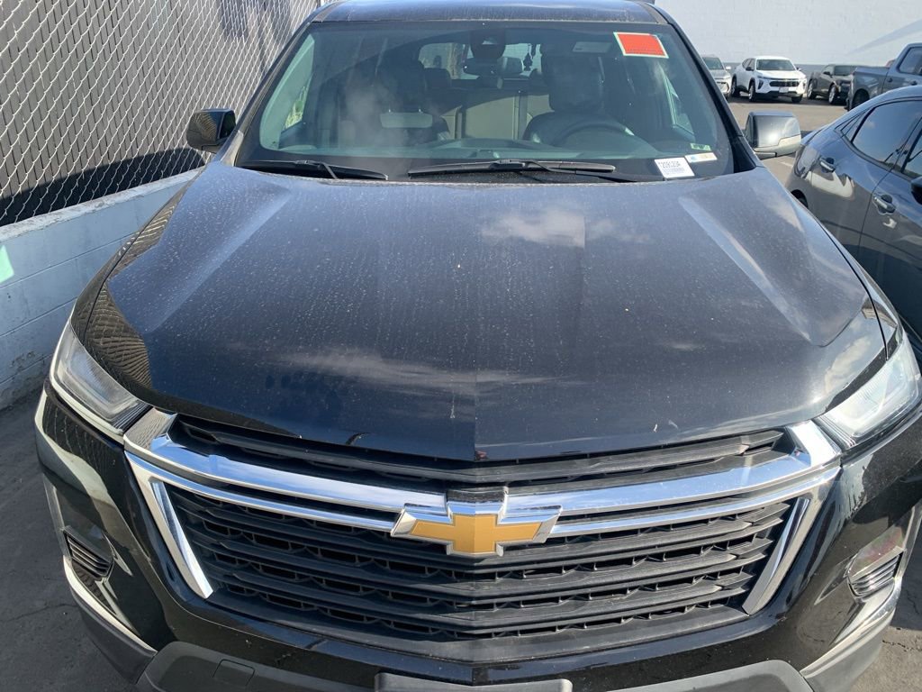 Used 2023 Chevrolet Traverse LS FWD image 3