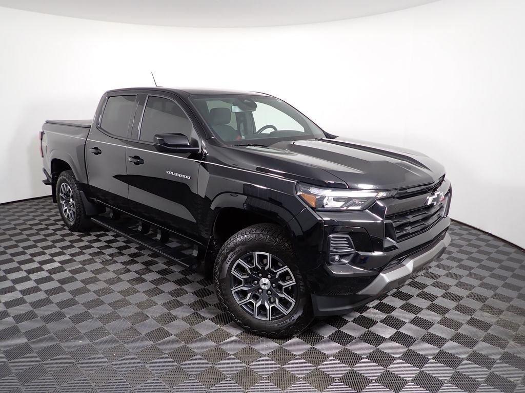 Used 2026 Chevrolet Colorado Z71 AWD/4WD image 11
