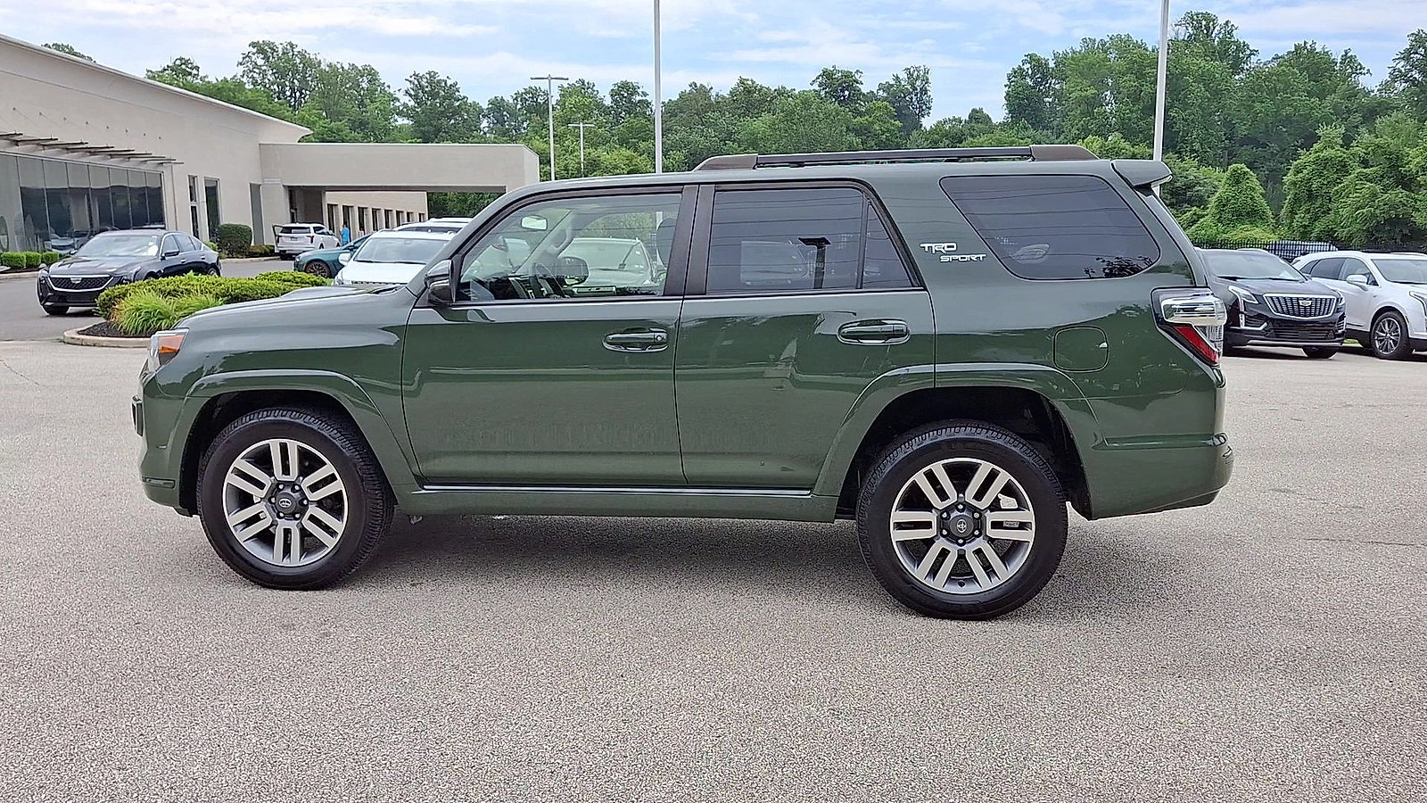 Used 2022 Toyota 4Runner TRD Sport w/ Technology Package AWD/4WD image 6
