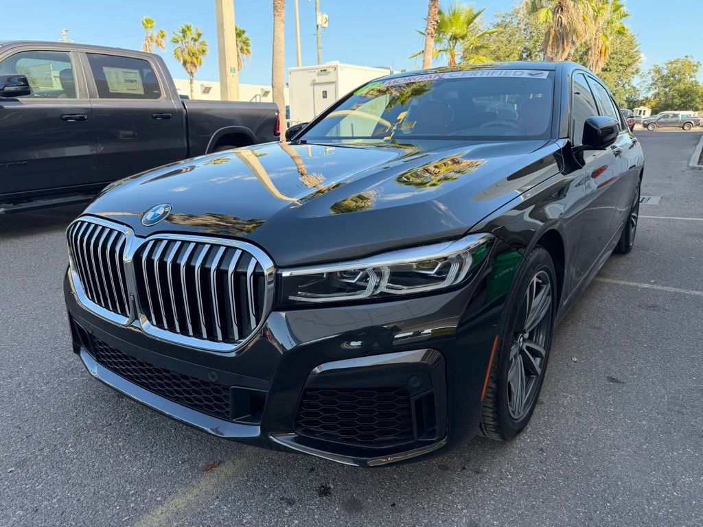 Used 2022 BMW 740i xDrive w/ M Sport Package image 2