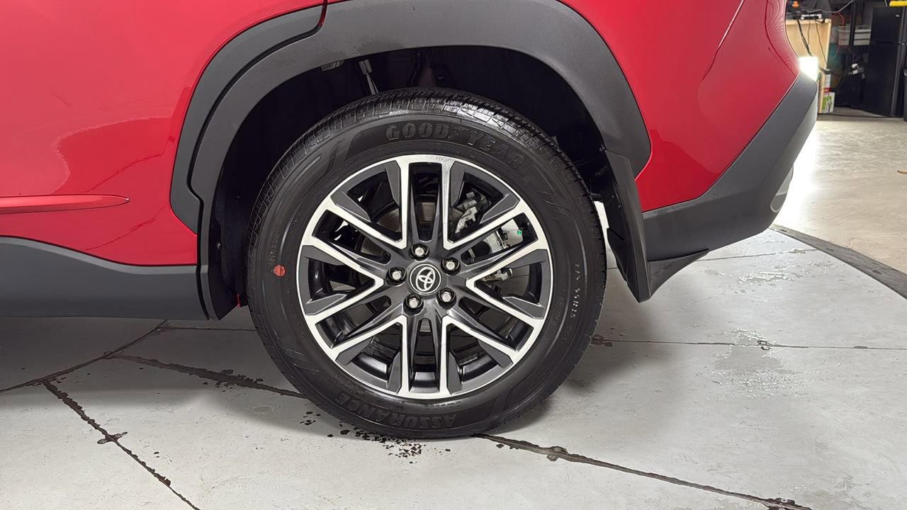 Certified 2026 Toyota Corolla Cross XLE w/ Convenience Package image 23