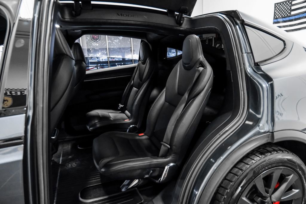 Used 2023 Tesla Model X Plaid image 33