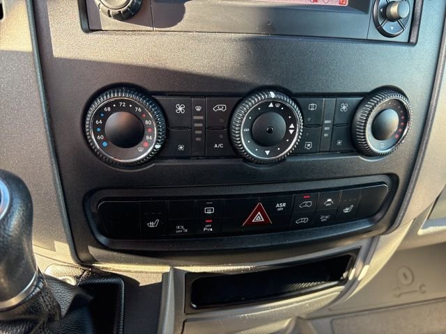 Used 2016 Mercedes-Benz Sprinter 2500 image 13