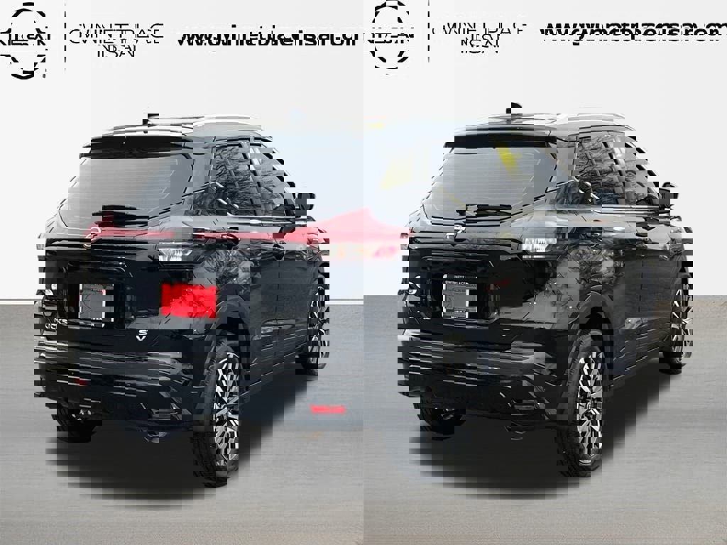 Used 2024 Nissan Kicks SV image 5