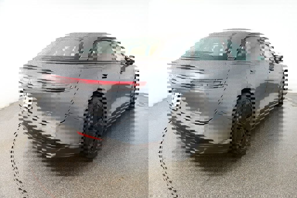 Used 2024 Lucid Air Touring image 4