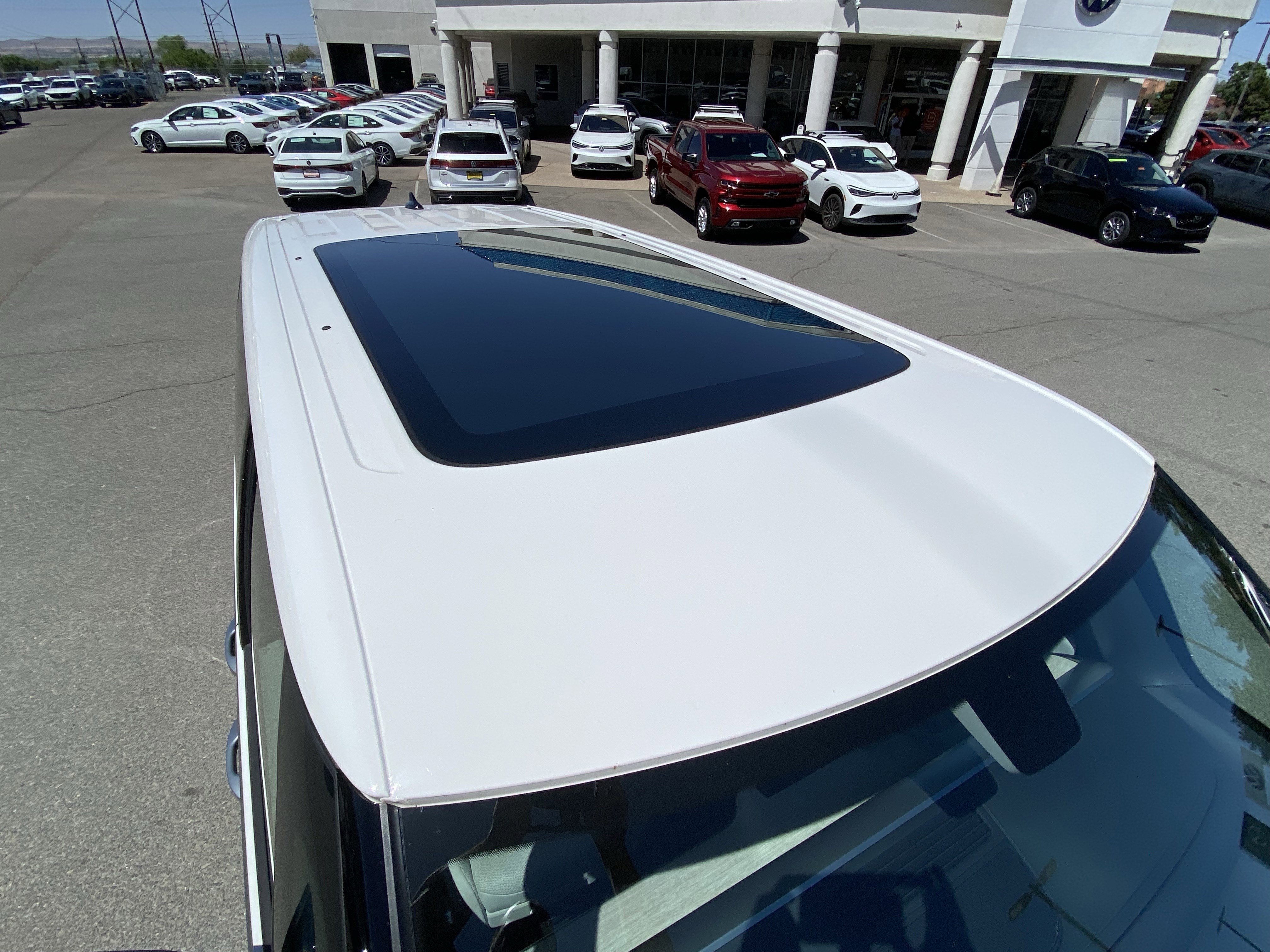 Used 2025 Volkswagen ID. Buzz 1st Edition image 10