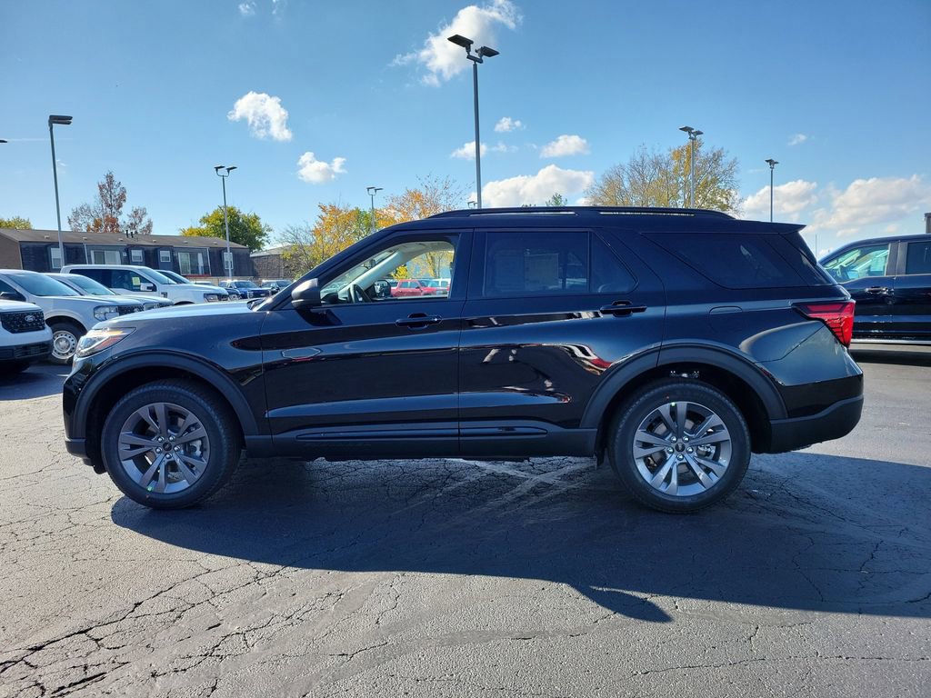 New 2026 Ford Explorer Active w/ Active Comfort Package image 7