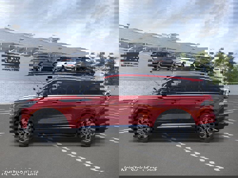New 2026 Lincoln Aviator 2WD image 3
