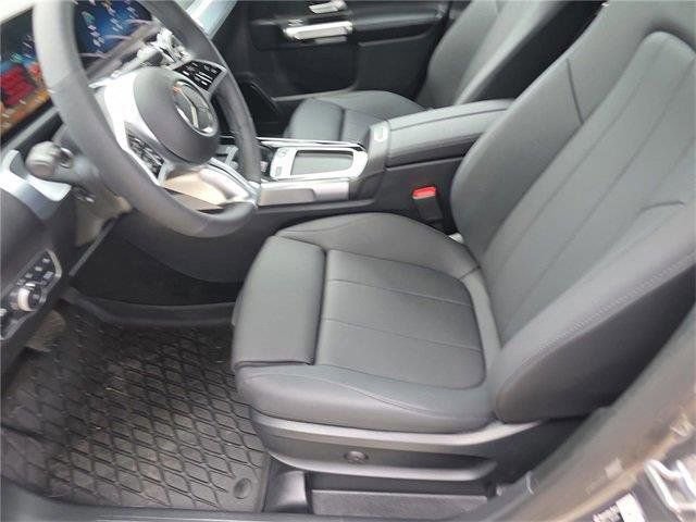 Certified 2026 Mercedes-Benz GLB 250 4MATIC image 25