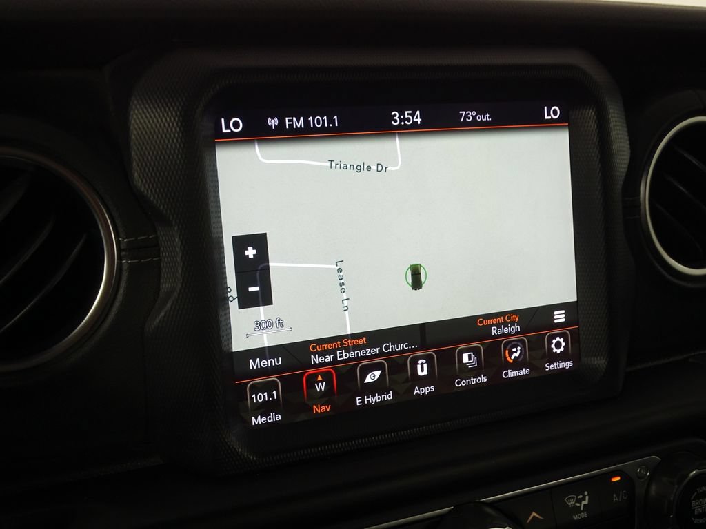 Used 2023 Jeep Wrangler Unlimited Sahara AWD/4WD image 34