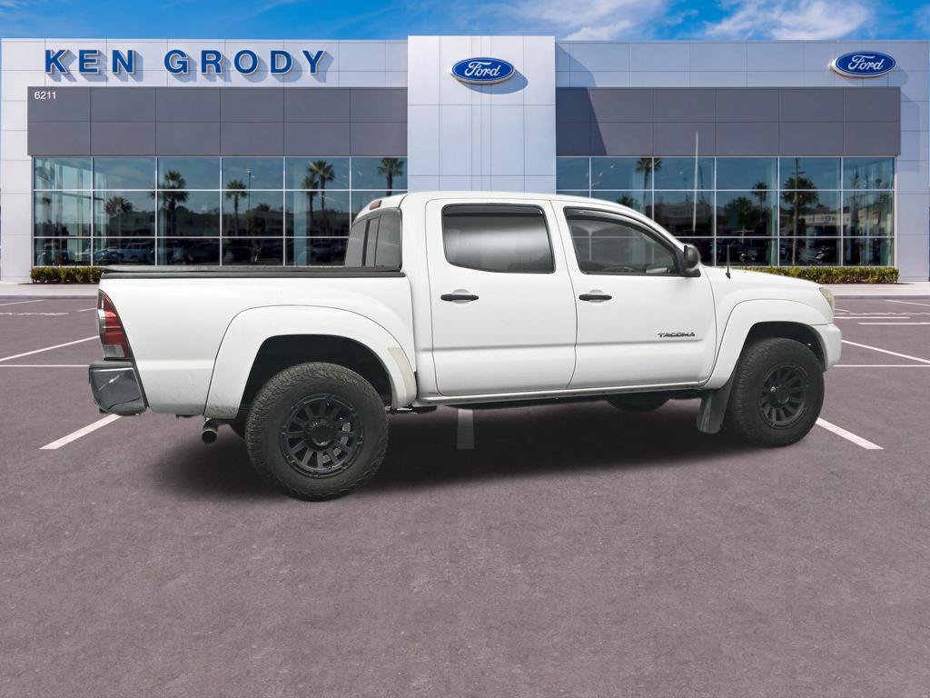 Used 2013 Toyota Tacoma PreRunner w/ SR5 Pkg RWD image 6