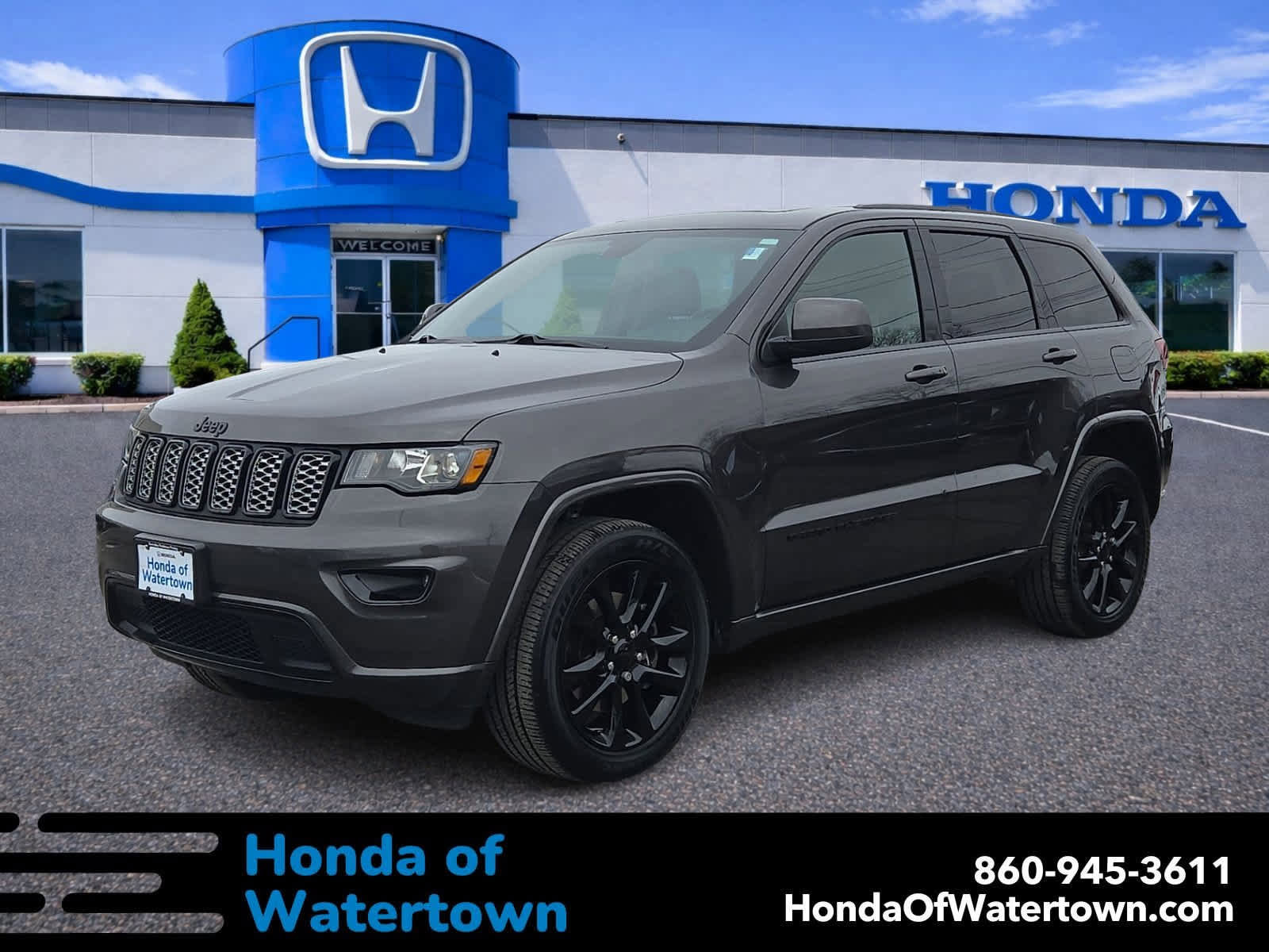 Used 2021 Jeep Grand Cherokee Laredo X image 1
