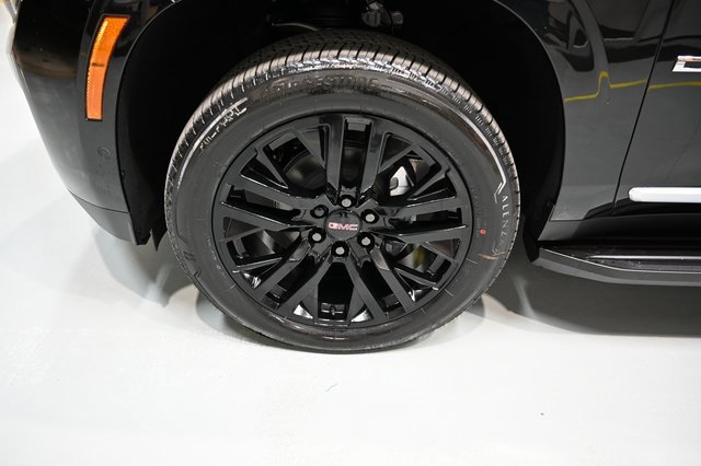 New 2026 GMC Yukon XL Denali image 30