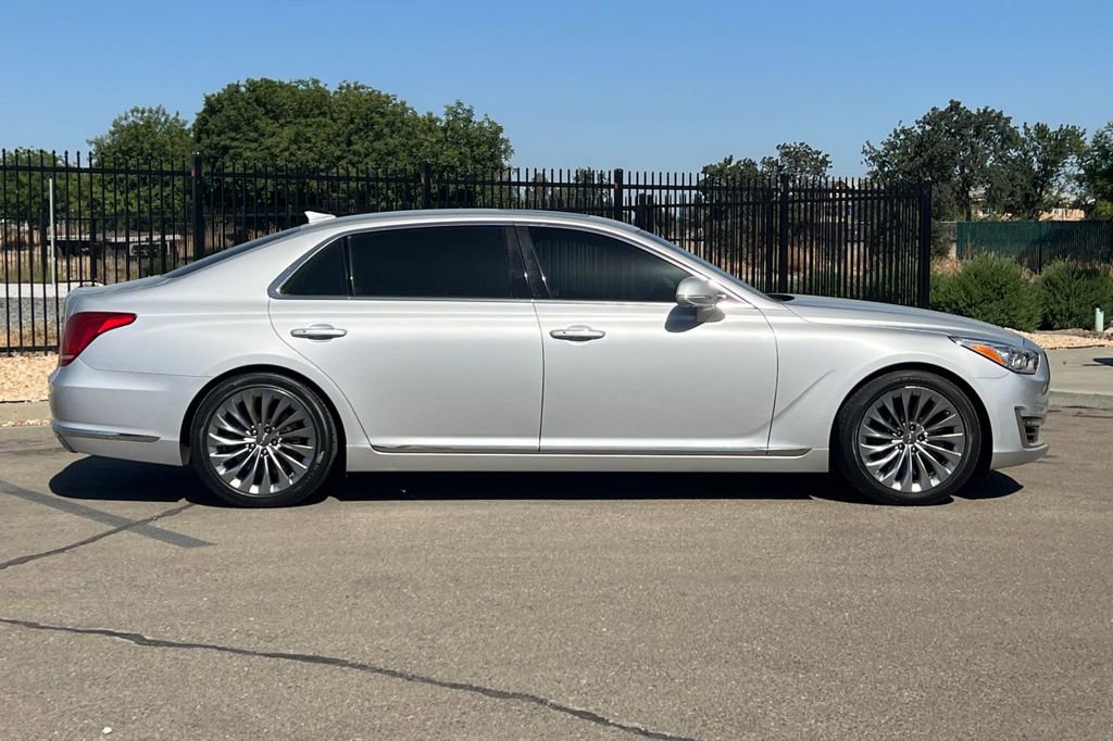 Used 2018 Genesis G90 5.0 Ultimate AWD/4WD image 3