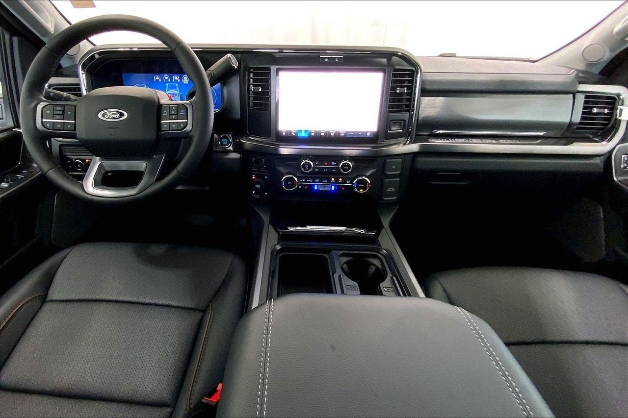 Used 2026 Ford F250 Lariat AWD/4WD image 15
