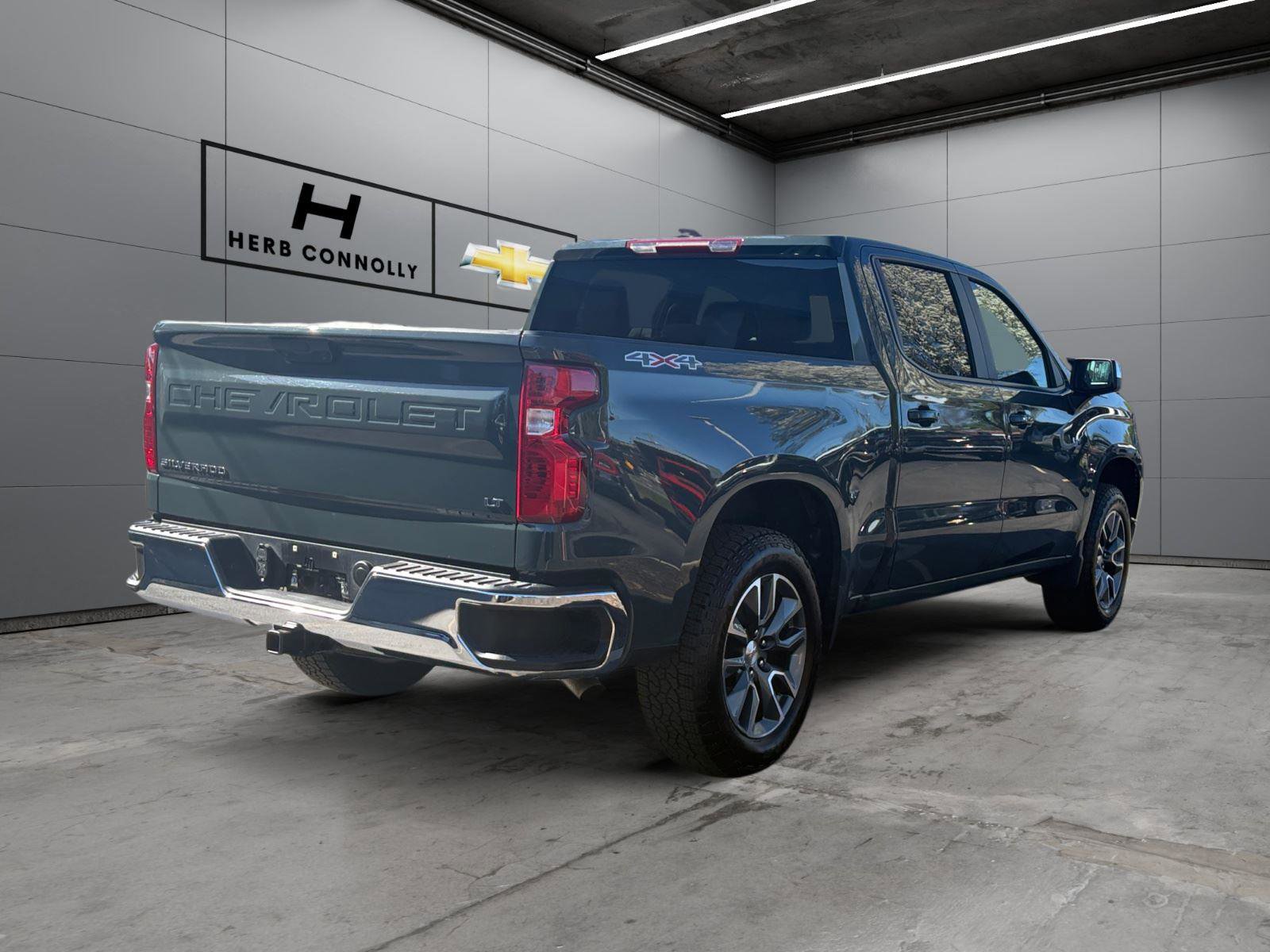 Used 2026 Chevrolet Silverado 1500 LT AWD/4WD image 7