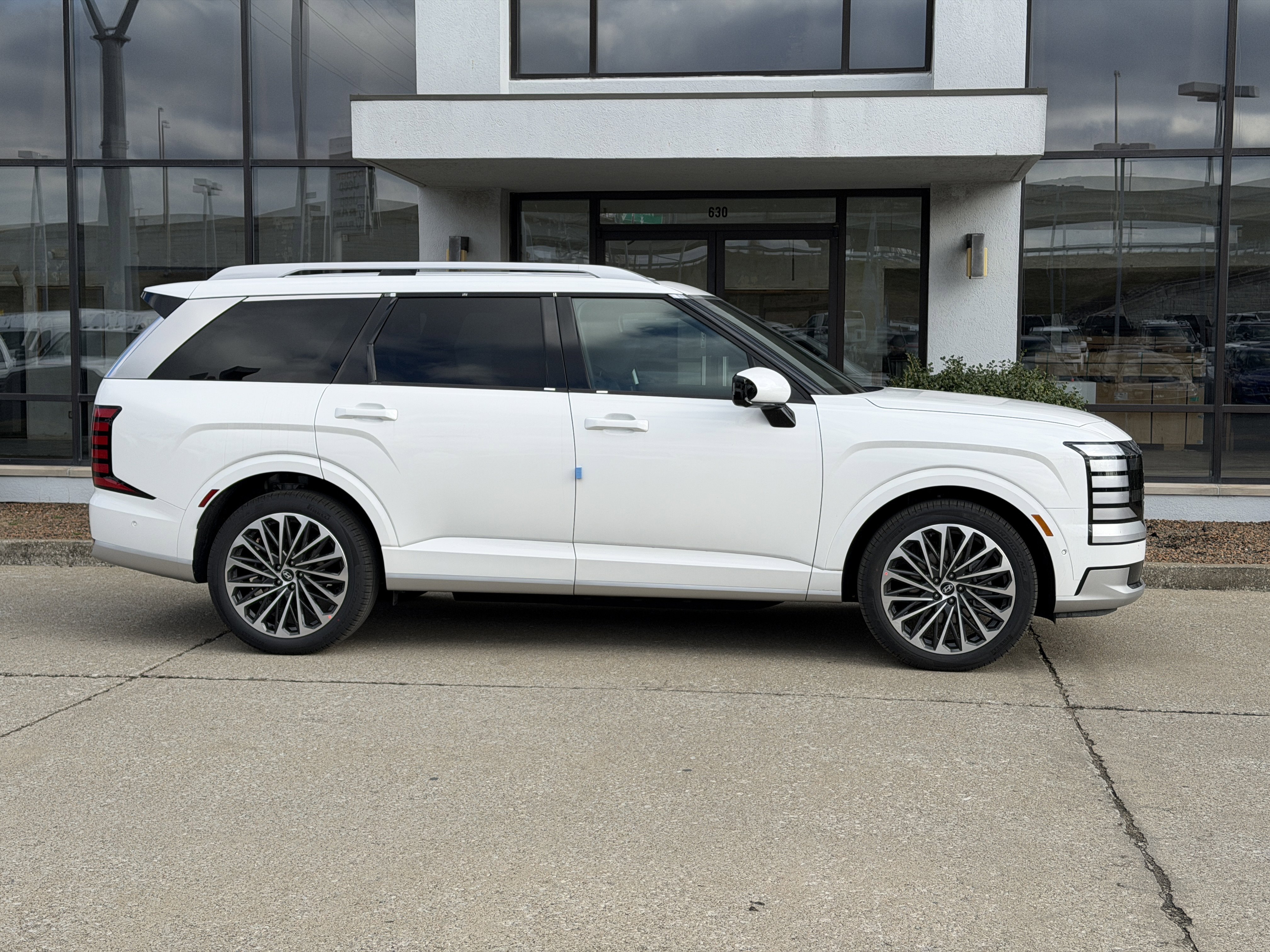 New 2026 Hyundai Palisade Calligraphy image 3