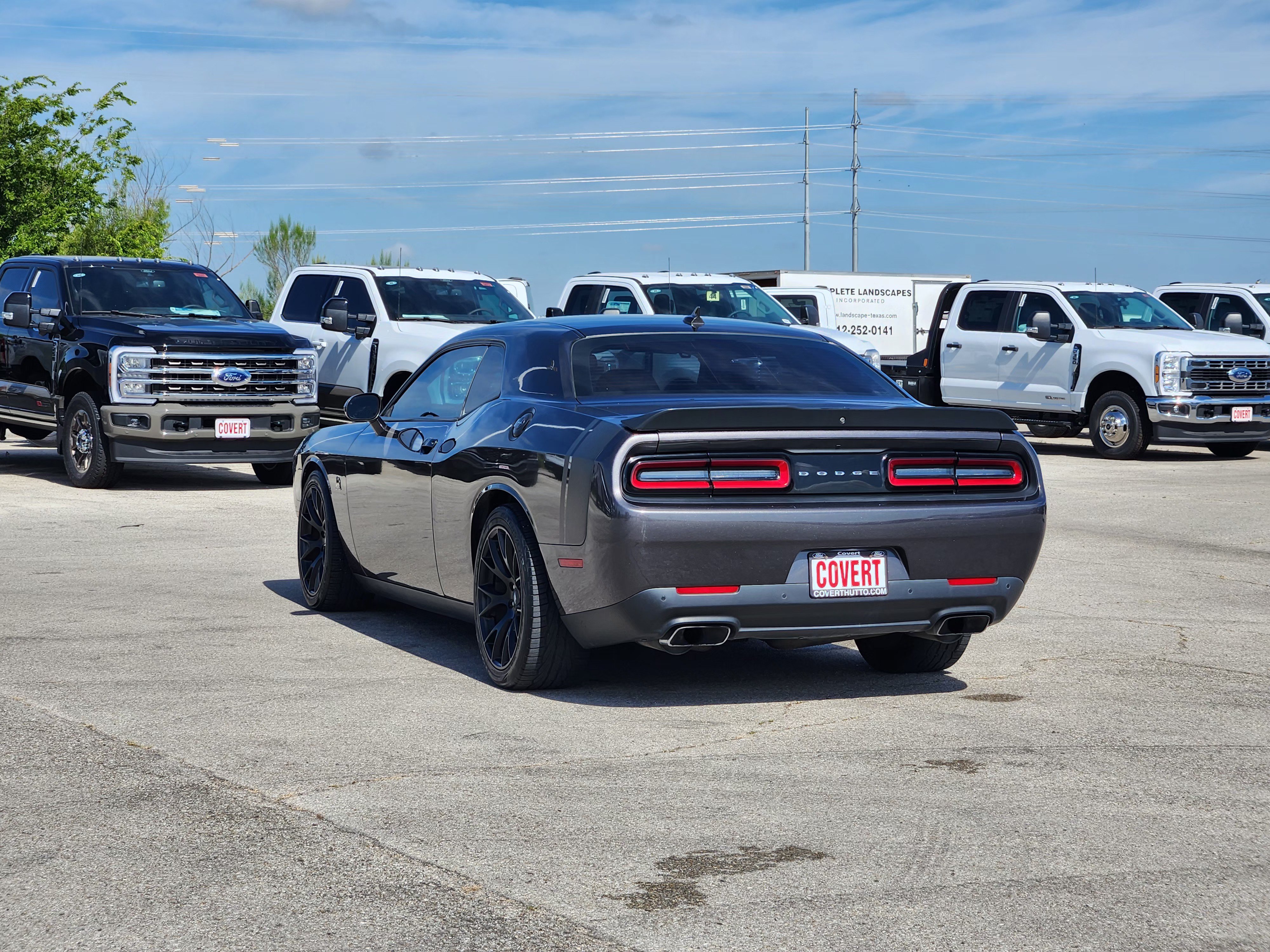 Used 2017 Dodge Challenger R/T Scat Pack w/ Dynamics Package RWD image 5