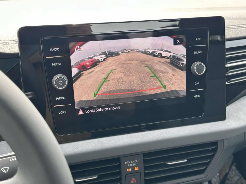 New 2026 Volkswagen Jetta SE FWD image 22