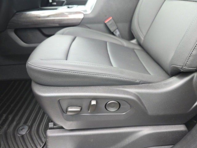 New 2025 Chevrolet Silverado 3500 LTZ w/ Z71 Chrome Sport Edition image 25