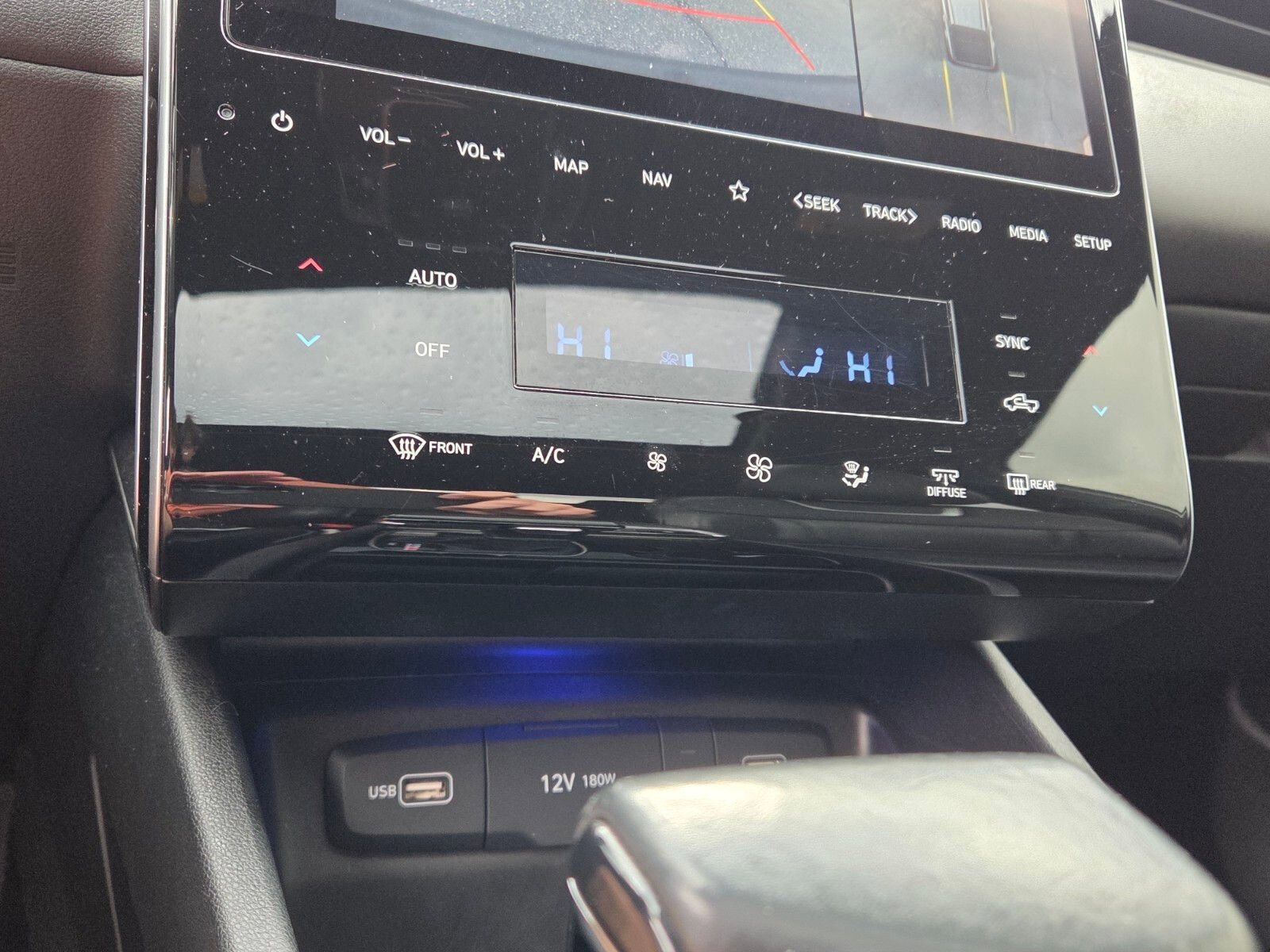 Used 2022 Hyundai Santa Cruz Limited image 23