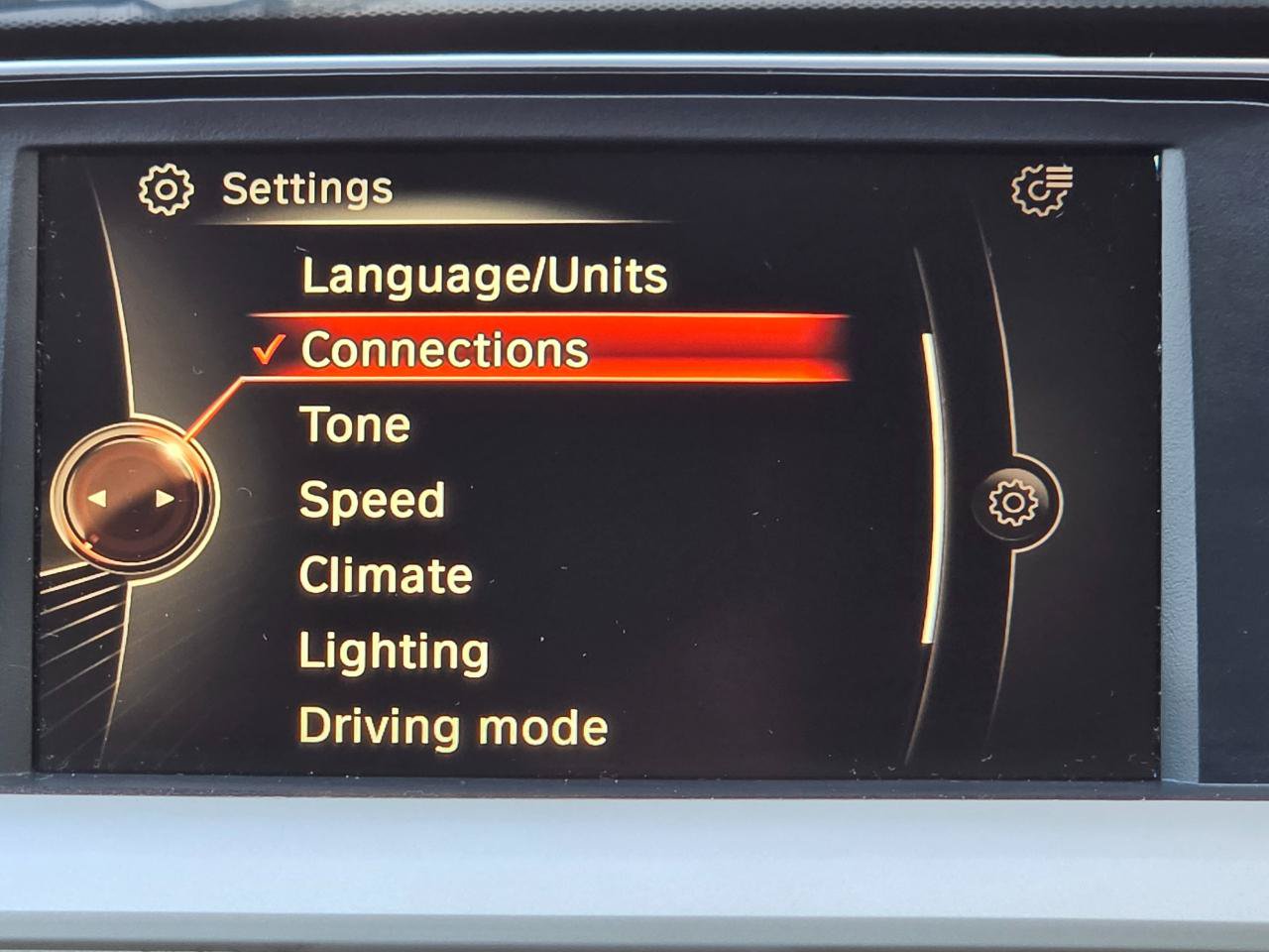 Used 2016 BMW 320i xDrive Sedan AWD/4WD image 23