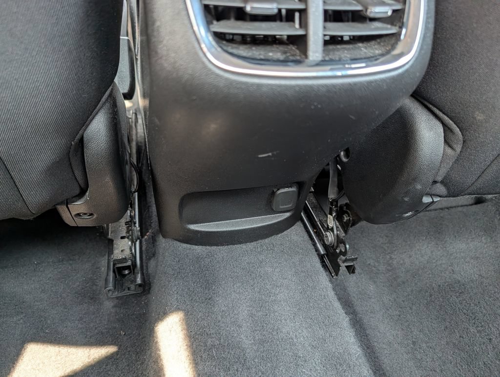 Used 2019 Chevrolet Malibu LT FWD image 18
