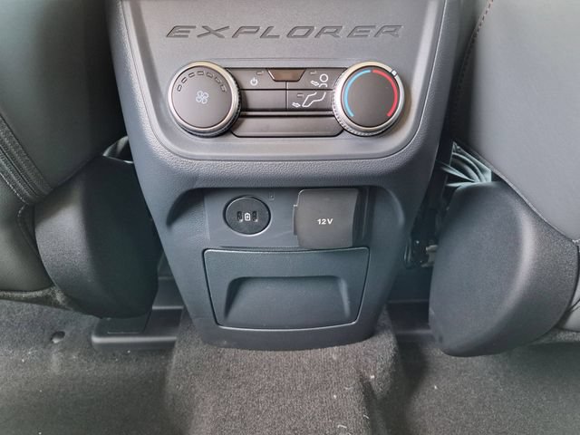 New 2026 Ford Explorer Active w/ Active Comfort Package AWD/4WD image 18