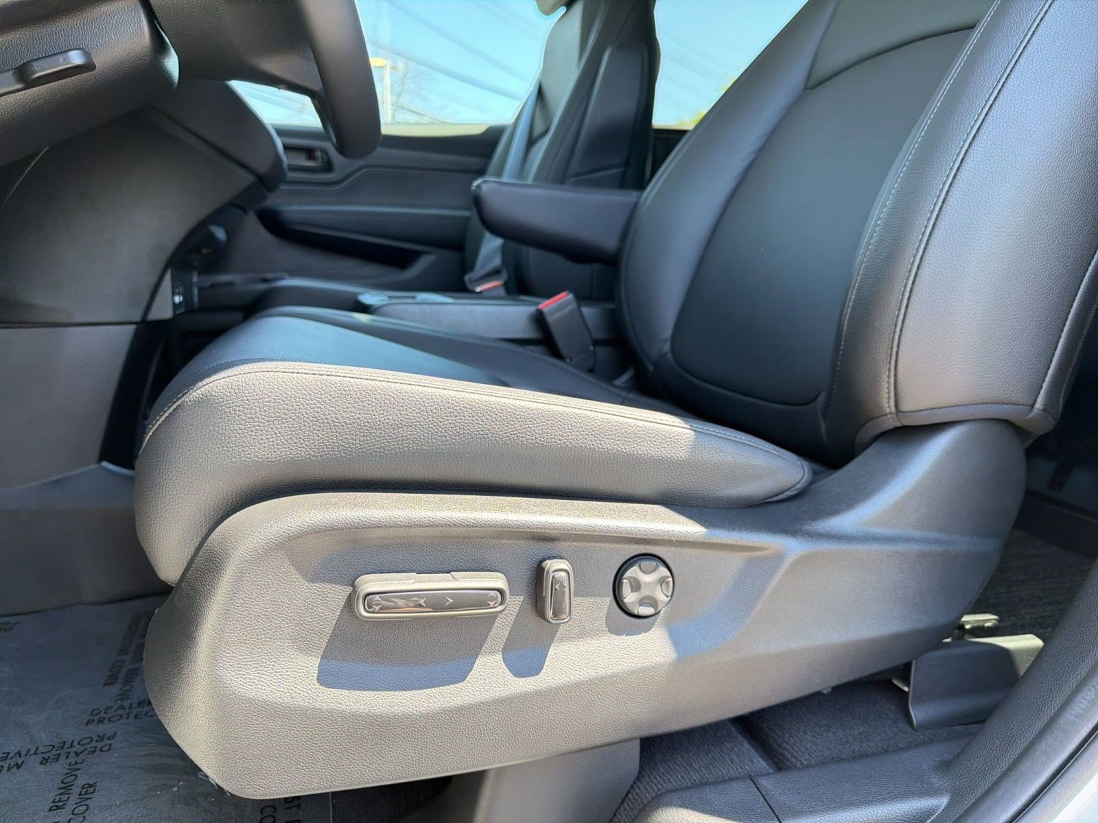 Used 2026 Honda Odyssey EX-L image 14