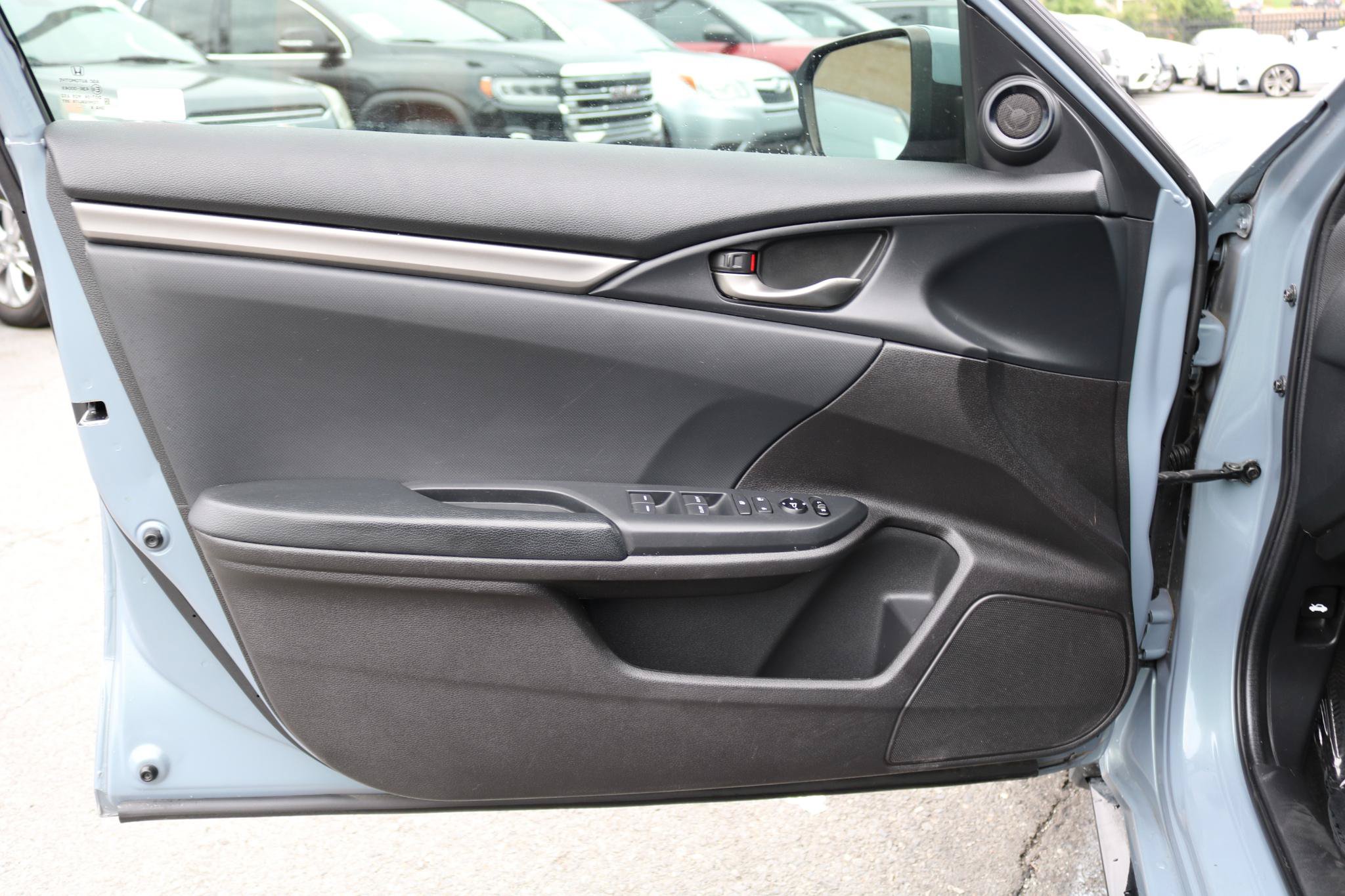 Used 2020 Honda Civic Sport image 12