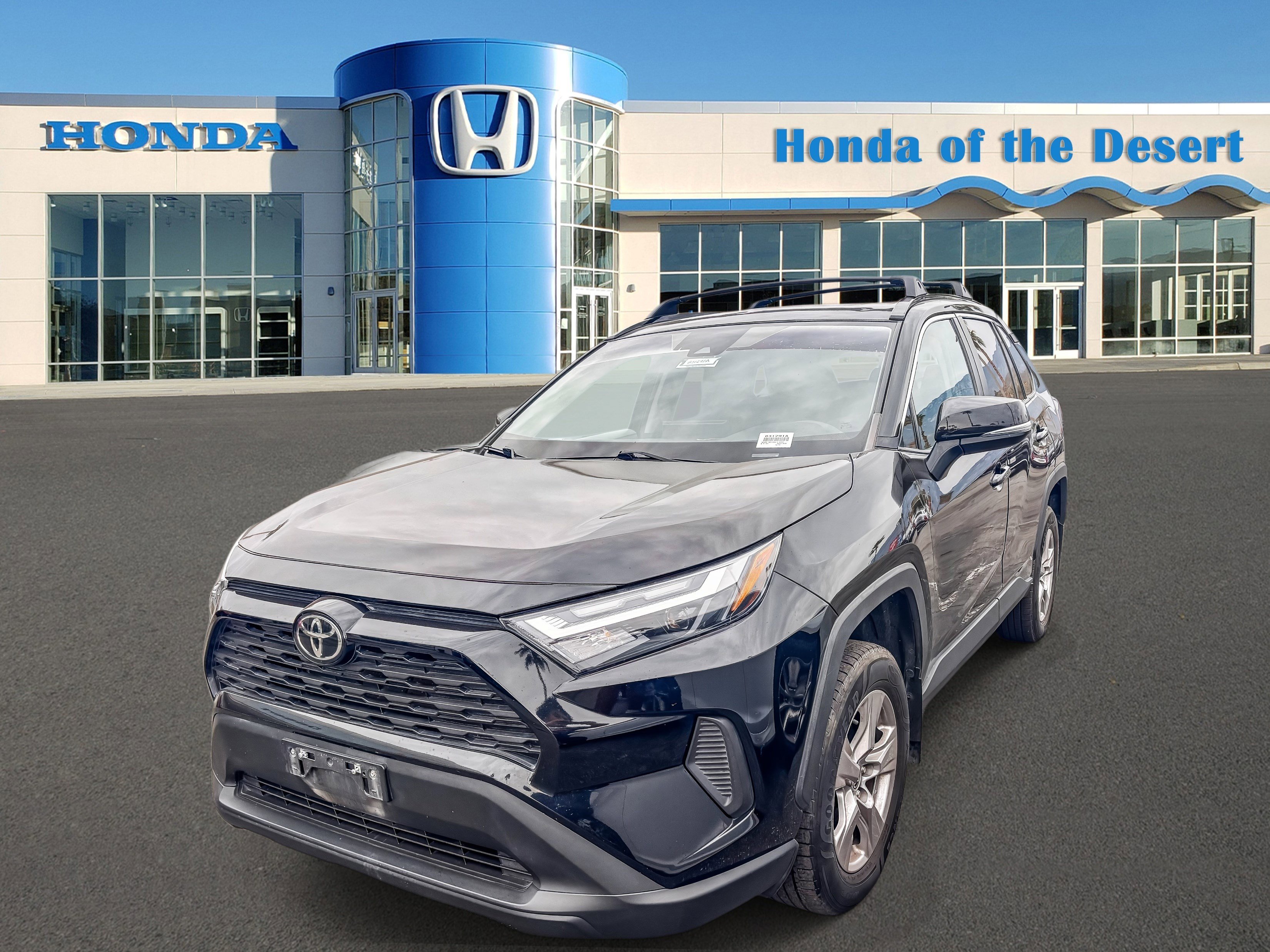 Used 2022 Toyota RAV4 XLE image 3