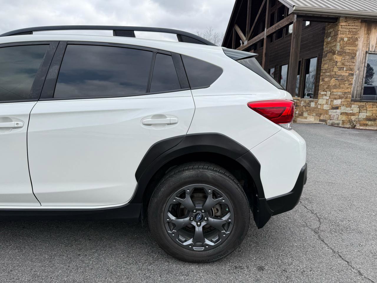 Used 2022 Subaru Crosstrek 2.5i Sport w/ Moonroof Package image 39