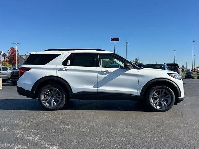 New 2026 Ford Explorer Active image 8