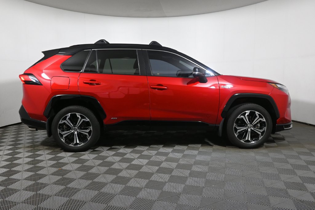 Used 2024 Toyota RAV4 XSE w/ Premium Package AWD/4WD image 8