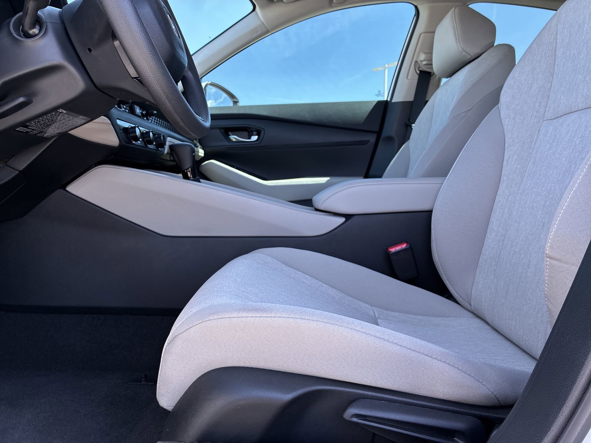 Certified 2025 Honda Accord LX image 18