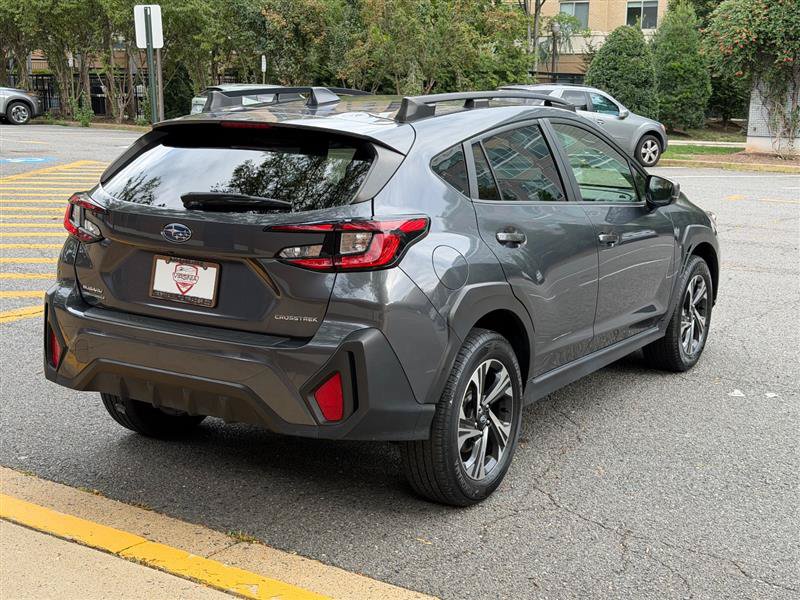 Used 2024 Subaru Crosstrek 2.0i Premium AWD/4WD image 9