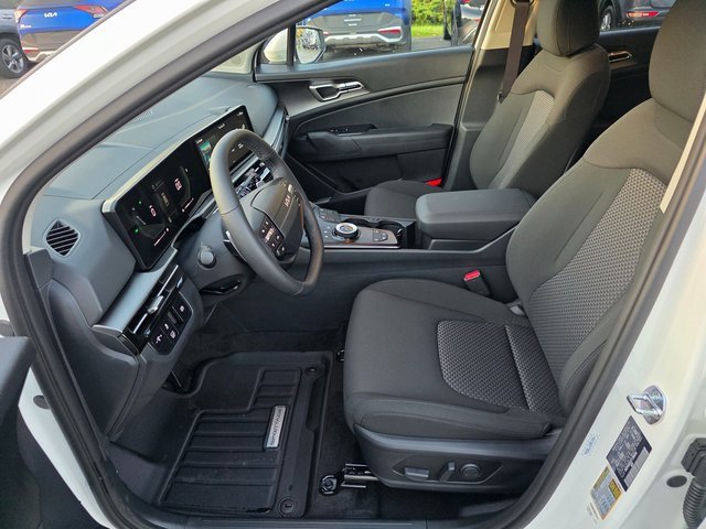 New 2026 Kia Sportage S image 14